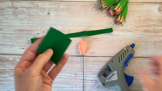 Розы из гофрированной бумаги. ОЧЕНЬ ПРОСТО букет из роз. Crepes paper roses. смотреть онлайн