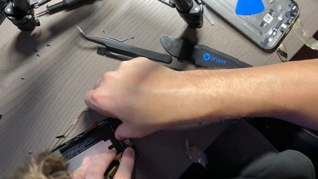 HTC One M8 (Windows) Repair! Replacing Battery & Charge Port смотреть онлайн