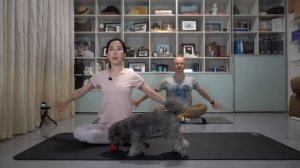 УПРАЖНЕНИЯ ДЛЯ РУК, ПОДТЯГИВАЮЩИЕ ГРУДНЫЕ МЫШЦЫ