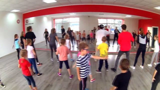 Andrey Sneik мастер-классы Popping в dance studio Rize смотреть онлайн