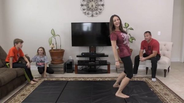 EXTREME FAMILY YOGA CHALLENGE | We Are The Davises