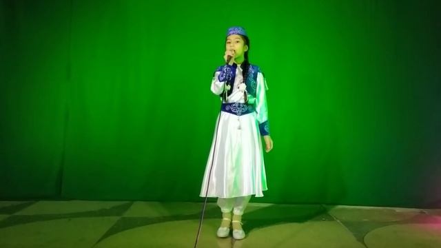 Мензатова Зарина - Ватанда севип яша