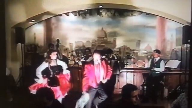 Laura Alanis Rivera Tarantela Napolitana Tradicional смотреть онлайн