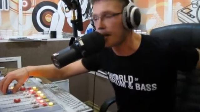 Blazin @ Megapolis 89,5 FM | Kаждую среду с 23.00 (МСК) смотреть онлайн