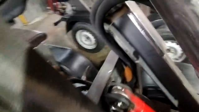 Грустные мини тракторы!!!!.mp4 смотреть онлайн