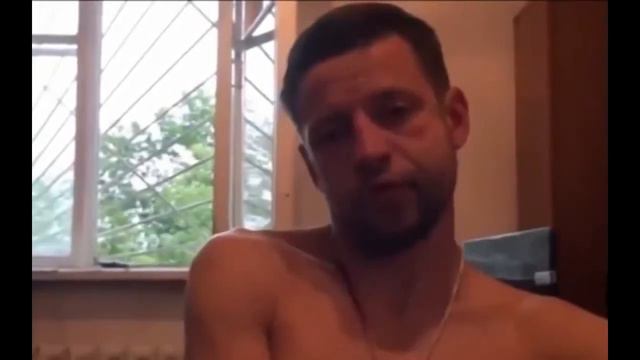 Голодный Майдановец с ГРАНАТОЙ зашел в кафе поесть БОРЩА КИЕВ смотреть онлайн