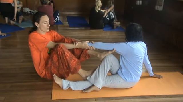 http://kalabin-yoga.ru Эквадор 4 занятие 5 ч. 2011 г смотреть онлайн