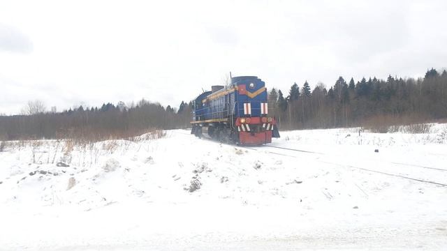 "Один в поле".... Тепловоз ТЭМ2-999. Подъезной путь АО ЗТЗ смотреть онлайн