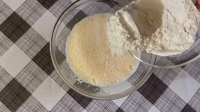 Бисквитный рулет . Очень лёгкий, простой и очень вкусный. #бисквит #рулет #рулеты смотреть онлайн