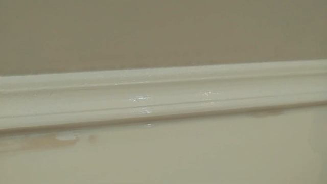 Покраска потолочного плинтуса без подтеков и разводов быстро и легко смотреть онлайн