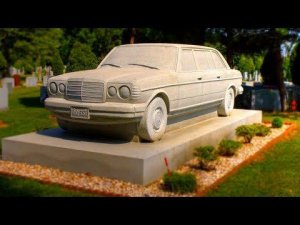 Шокирующие Памятники КРИМИНАЛЬНЫМ АВТОРИТЕТАМ из 90х