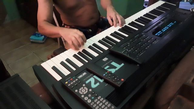 Try again by Aaliyah and Rom Oc: 99 i. смотреть онлайн