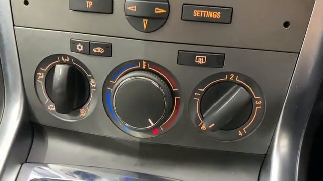 VAUXHALL ANTARA 2.2 CDTi Exclusiv 5dr смотреть онлайн
