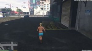 gta 5. играю за голую Трейси. катаюсь по Лос Сантосу за голую Трейси.