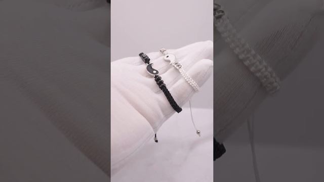 Браслет Инь Янь / Комплект белый и черный смотреть онлайн