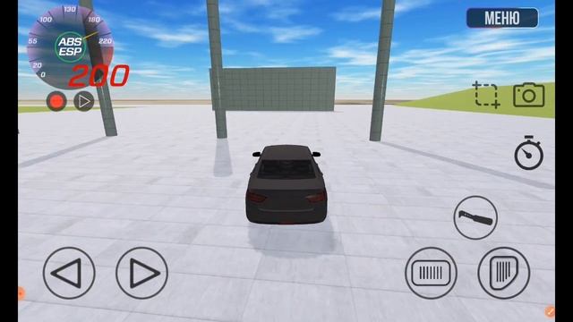 На разных машинах врезаясь в стену