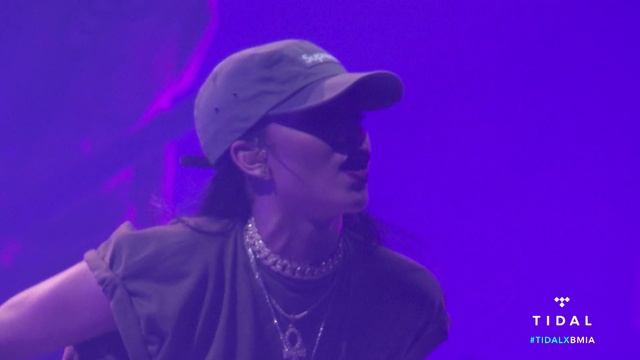 Rihanna - Live At Made In America (2016)