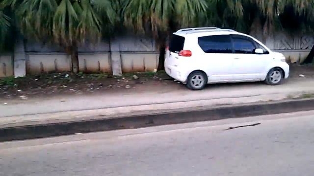 Дорога в аэропорт в Танзании (Дар-Эс-Салам) смотреть онлайн