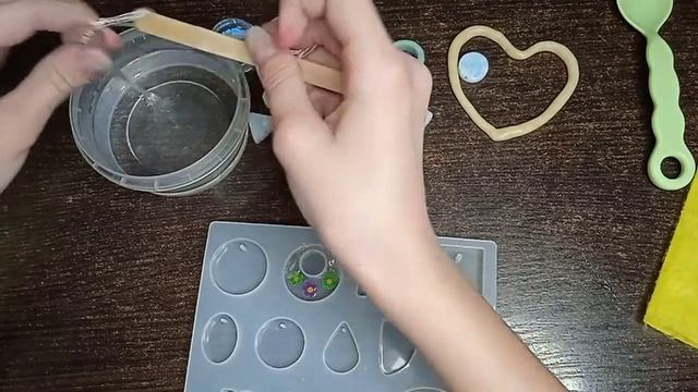 Делаем украшение из Полиморфуса смотреть онлайн