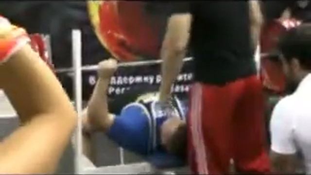 Паша СК "Монолит GYM", Жим в Берлоге смотреть онлайн