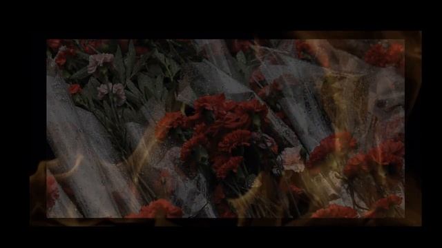 Стихотворение Петра Давыдова "Начало мая, красные гвоздики..." смотреть онлайн