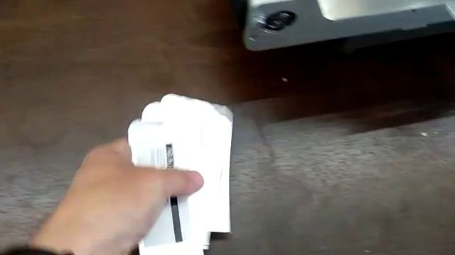 Этикетировщик с автоматической подачей. смотреть онлайн