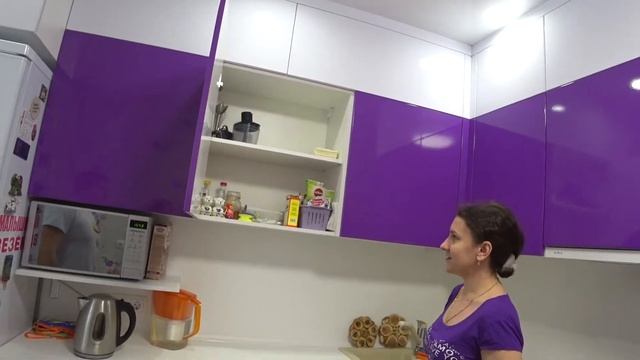 Угловая Кухня до Потолка без Ручек [РЕАЛЬНО КРАСИВАЯ] Кухни на Заказ в Тюмени смотреть онлайн