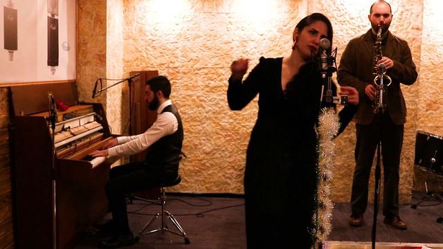 Santa baby - Christmas cover смотреть онлайн