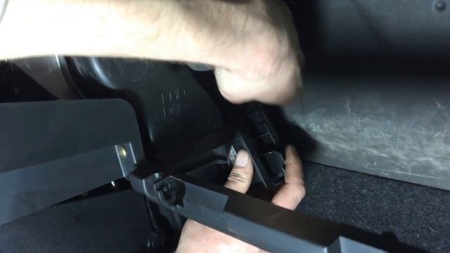 (* Nissan Micra 3 *)( Замена салонного фильтра )( How to Cabin Air Filter Replacement смотреть онлайн