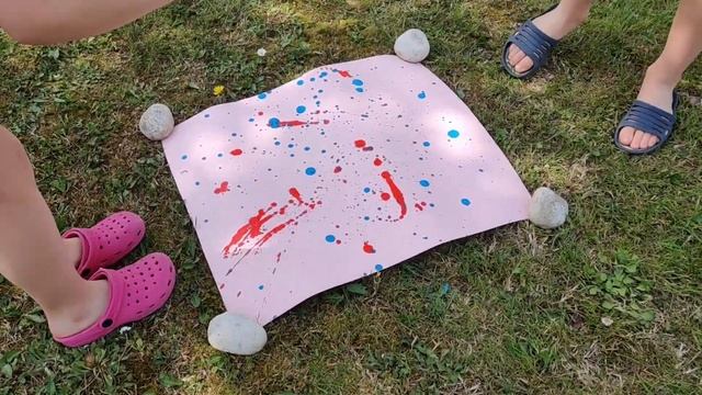 ??? DIPINGERE COME POLLOCK - Action painting e dripping spiegato ai bambini ?? смотреть онлайн