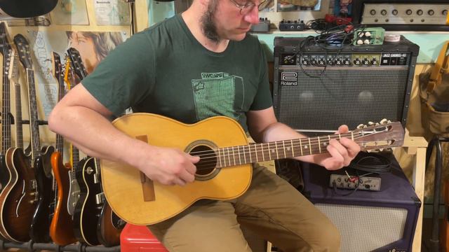 1960s unmarked 3/4-size classical guitar смотреть онлайн