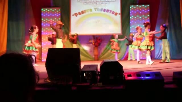 эстрадный танец смотреть онлайн