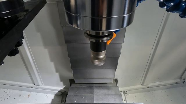 Rigid, accurate, and customisable – the Storm VL-1000 from Colchester Machine Tool Solutions c... смотреть онлайн
