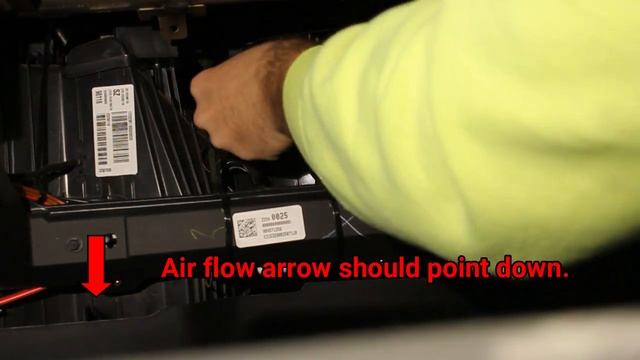[HOW TO] Change the Cabin Air Filter on a 2014-2018 Chevy Silverado / GMC Sierra (EASY) смотреть онлайн