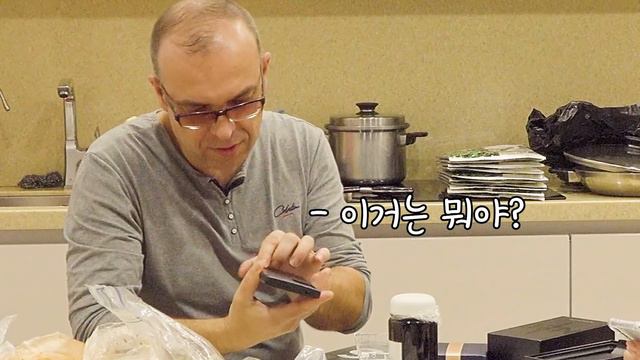 [한러_국제커플] 친정 부모님에게 '최신 삼성폰' 을 깜짝 선물했습니다 (갤럭시와 효도 Vlog) смотреть онлайн