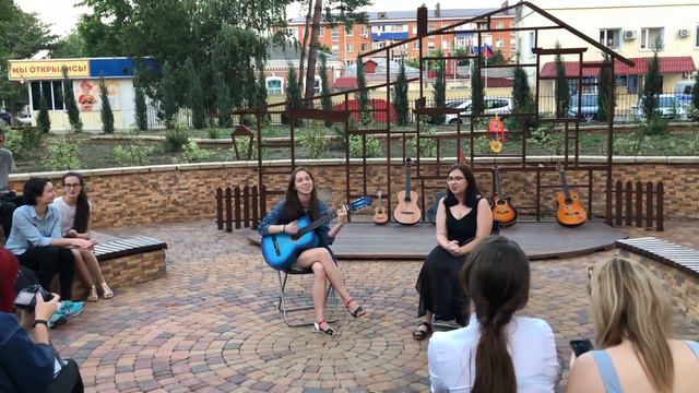 Лера Капинос & Мария Ловушко. "До скорой встречи" Звери смотреть онлайн