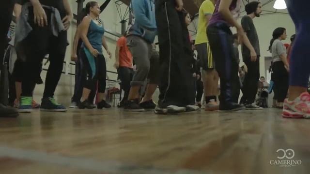 Camerino Company - Clase de House (calentamiento) смотреть онлайн