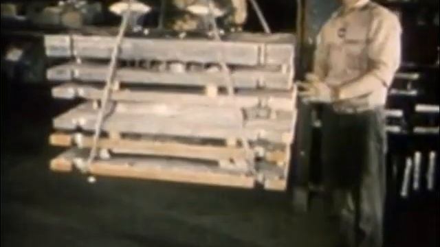 Women on the Warpath - Ford B-24 film on women in the workplace смотреть онлайн