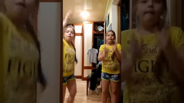 Наконец-то научила сделать колонку для like и вот видео можете посмотреть смотреть онлайн