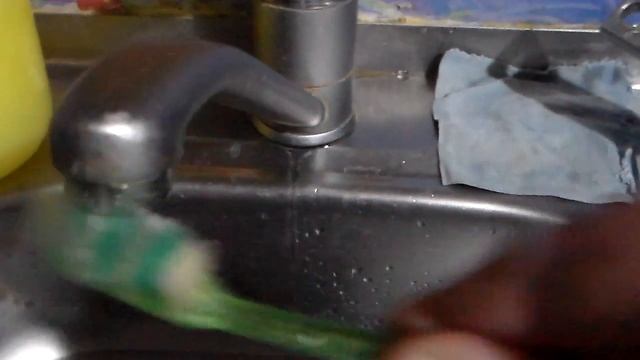 Как почистить аэратор на смесителе за 5 секунд смотреть онлайн