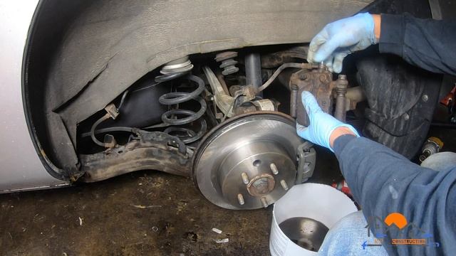 CAMBIANDO DISCOS Y FRENOS A UNA NISSAN ROGUE 2009 4K R.P CONSTRUCTION смотреть онлайн