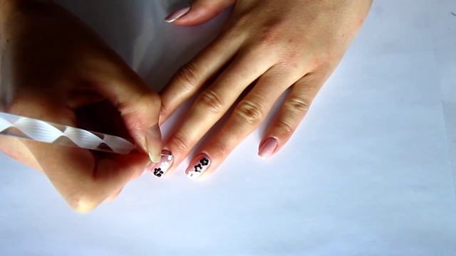 Manicure to on SEPTEMBER, 1 / Маникюр к 1 сентября ( 5 - 5 ) смотреть онлайн