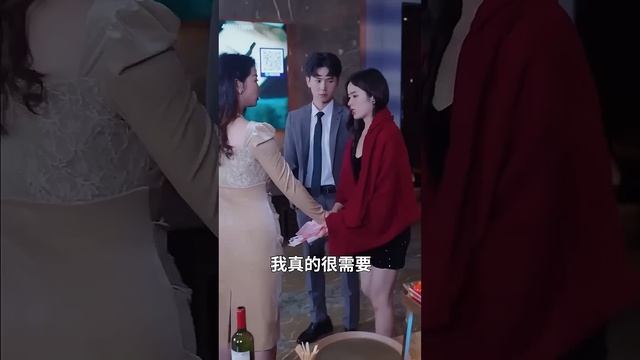 總裁為了小三拋棄灰姑娘和生病的兒子，灰姑娘徹底黑化開始復仇，狠狠懲罰總裁和小三！?《離婚後陸總跪著求原諒》全集 #短剧 #劇好看 #追妻火葬場 #情感 #爱情 #shortvideo #短劇