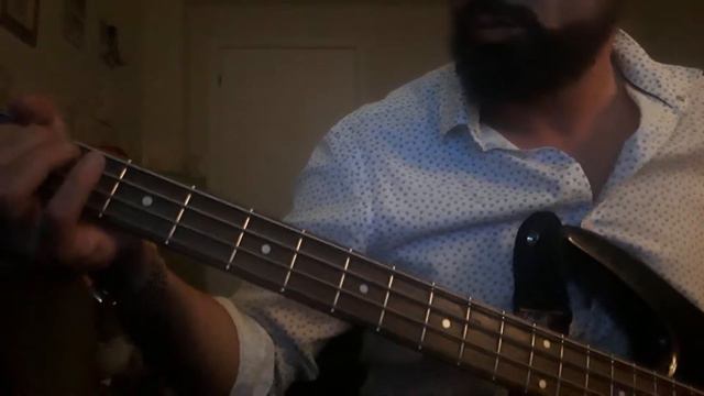 Smile like you Mean it - Bass Cover смотреть онлайн