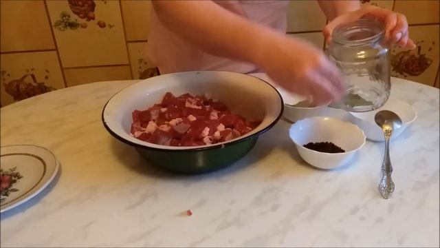 Тушенка из говядины в домашних условиях. смотреть онлайн