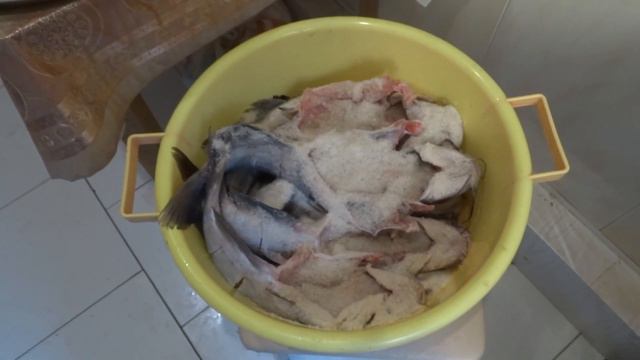 Засолить Сомов смотреть онлайн