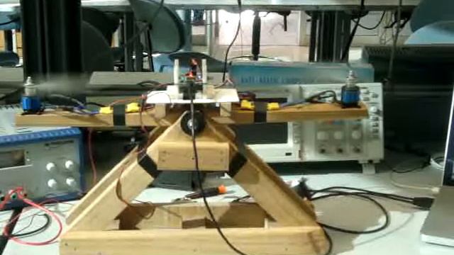 Quadrotor, Test bench Version 2.0 смотреть онлайн