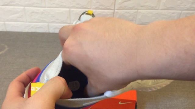 Nike Epic React Flyknit “white blue from selena смотреть онлайн