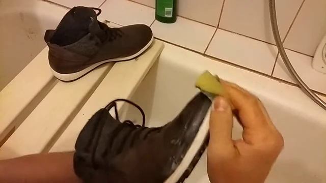 Секрет раскрыт.. Чистоты белой подошвы .. смотреть онлайн
