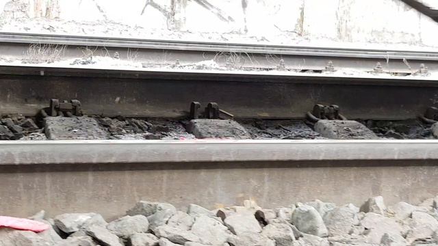 ЧТО ЕСЛИ ПОЕЗД ПЕРЕЕДЕТ ТЕСТО- ПЛАСТИЛИН ?! смотреть онлайн